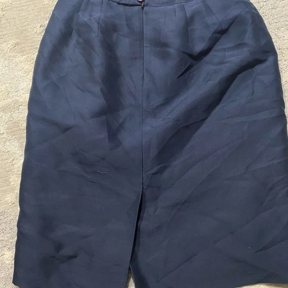 Josephine Chaus Navy Blue Size 10 Skirt With Zipper Pencil Knee Lenght - Picture 3 of 6